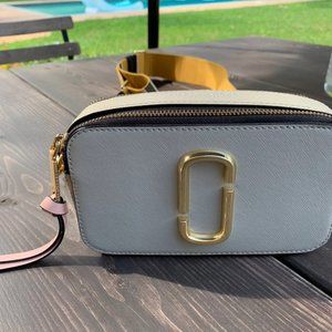 MARC JACOBS camera shoulder bags